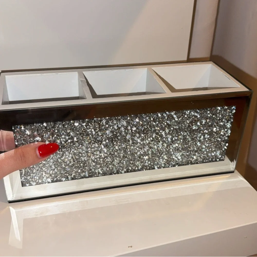 Silver Glitter Mirrored Jewelry Organizer